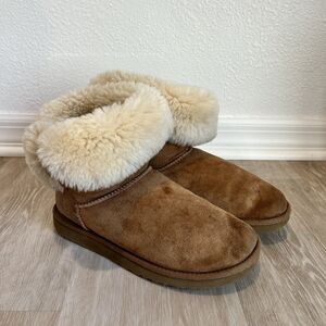 UGG Bailey Short Button Boots Brown-Size 7